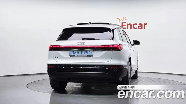 Audi Q6 e-tron — фото 4