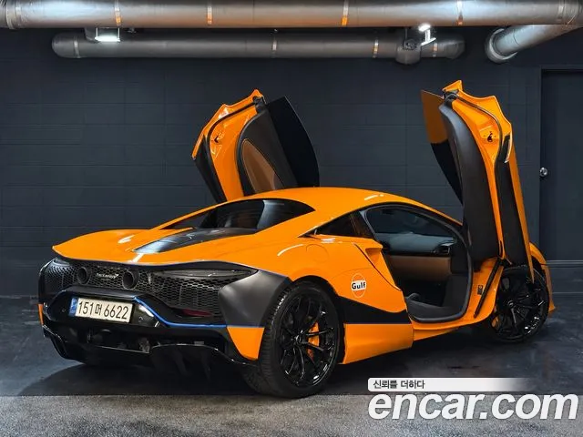 McLaren Artura — фото 2