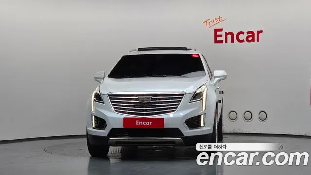 Cadillac XT5 — фото 3
