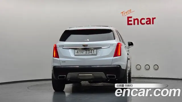 Cadillac XT5 — фото 4