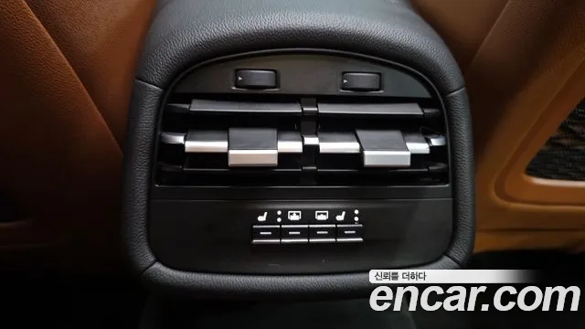 Maserati Ghibli — фото 17