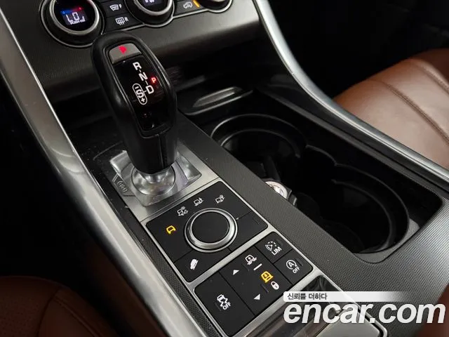Land Rover Range Rover Sport — фото 14
