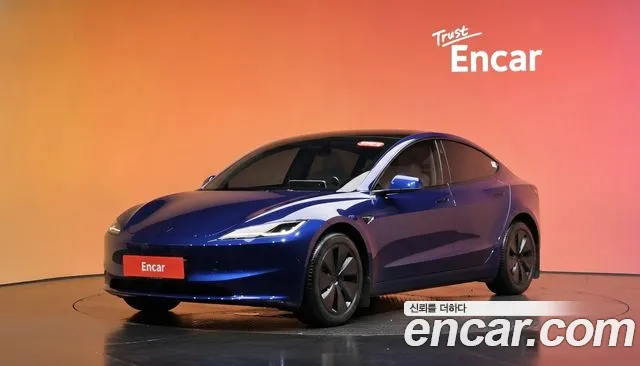 Tesla Model 3 — фото 20