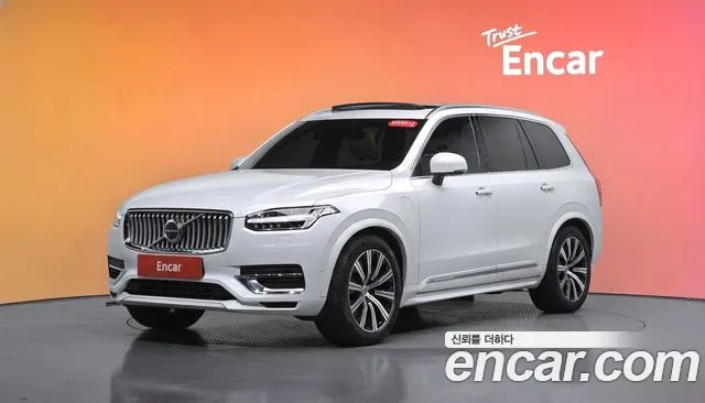 Volvo XC90 — фото 20