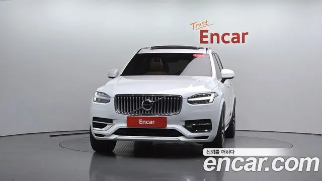 Volvo XC90 — фото 2