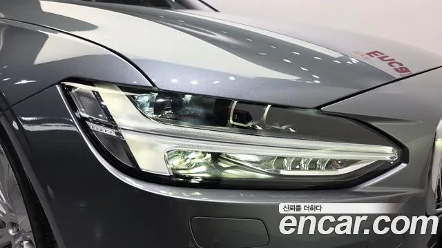 Volvo S90 — фото 22