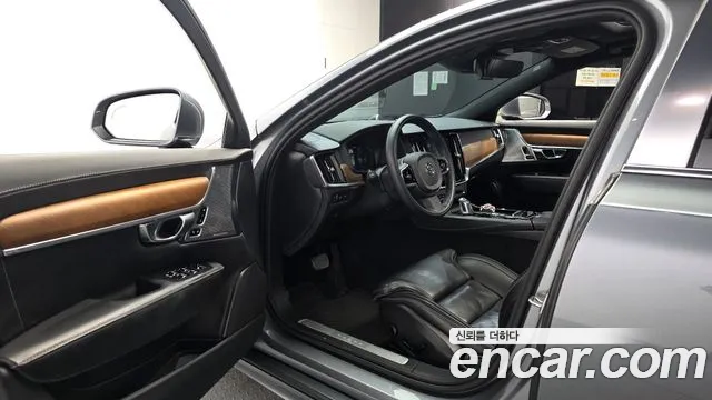 Volvo S90 — фото 10