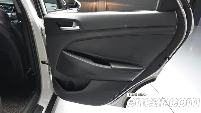 Hyundai Tucson — фото 25