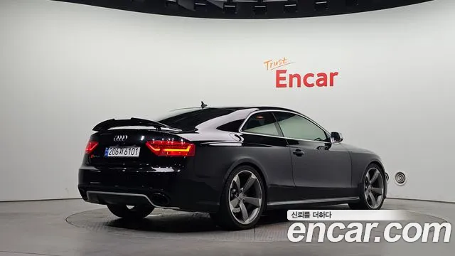 Audi RS5 — фото 2