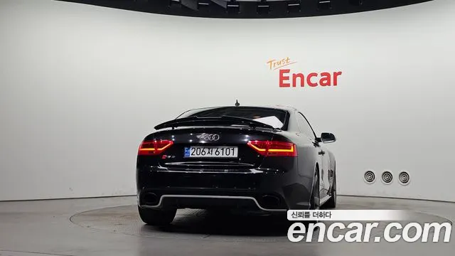 Audi RS5 — фото 4
