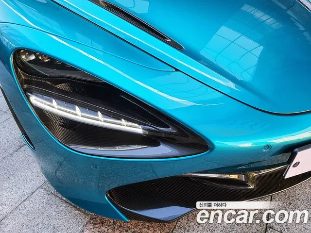 McLaren 720S — фото 16