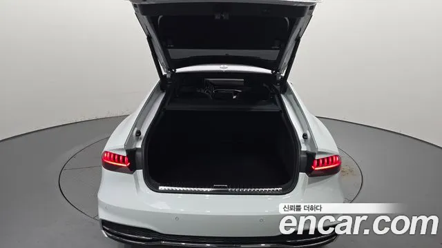 Audi A7 — фото 35