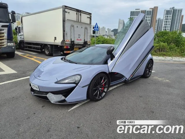 McLaren 570S — фото 10