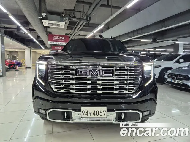 GMC Sierra — фото 1