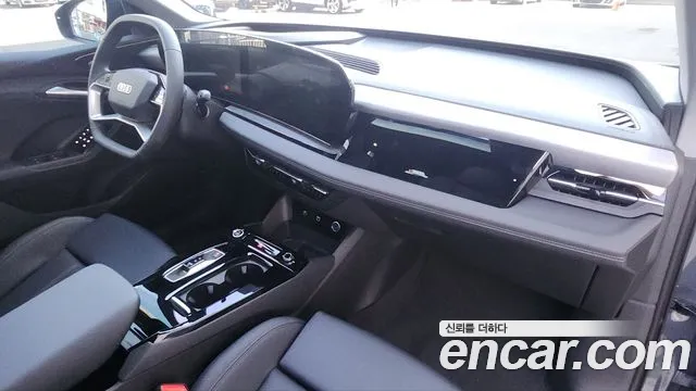 Audi Q6 e-tron — фото 13