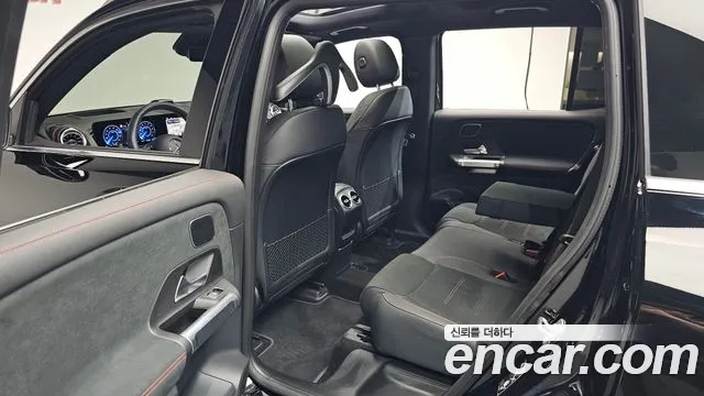 Mercedes-Benz EQB — фото 11