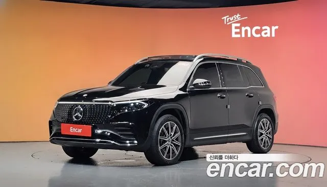 Mercedes-Benz EQB — фото 20