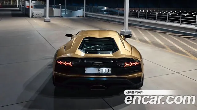 Lamborghini Aventador — фото 5