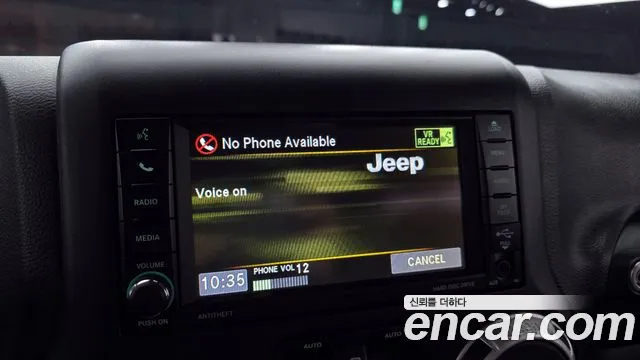 Jeep Wrangler — фото 14