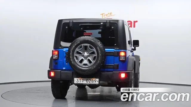 Jeep Wrangler — фото 4