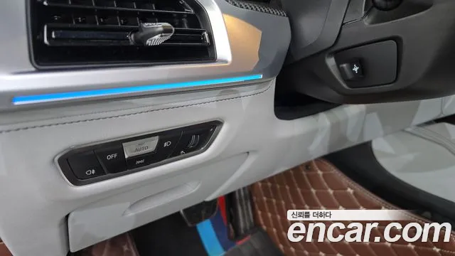 BMW XM — фото 28