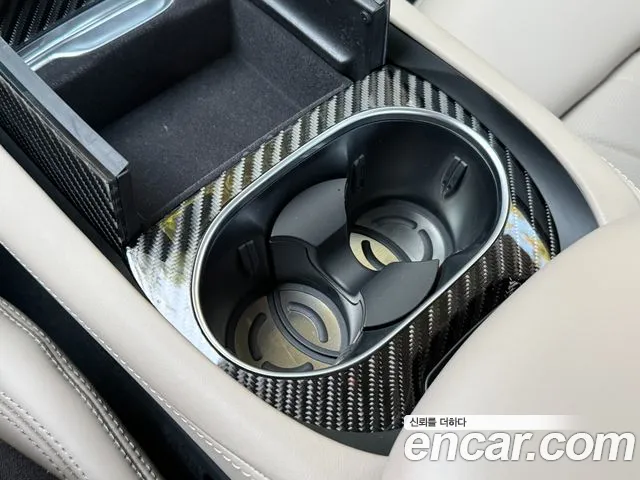 Maserati GranTurismo — фото 12
