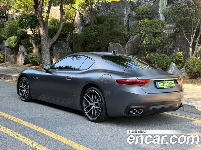 Maserati GranTurismo — фото 2