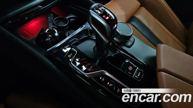 BMW M5 — фото 9