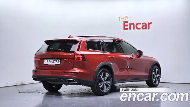Volvo V60 — фото 2