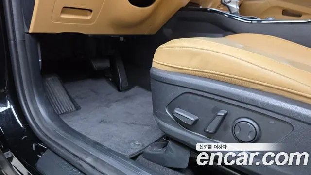 Kia Sorento — фото 16