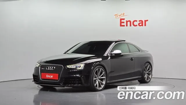 Audi RS5 — фото 1