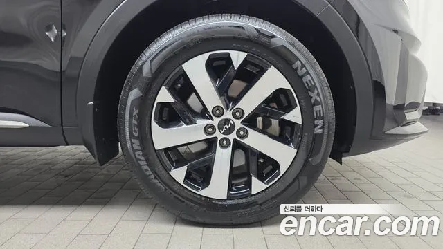 Kia Sorento — фото 21