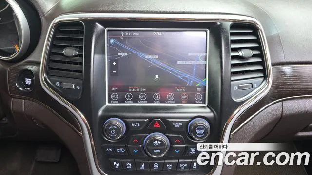 Jeep Cherokee — фото 14
