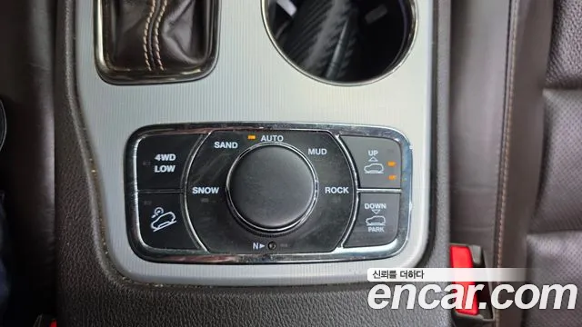 Jeep Cherokee — фото 17