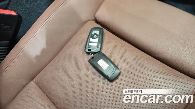 BMW 5-Series — фото 15