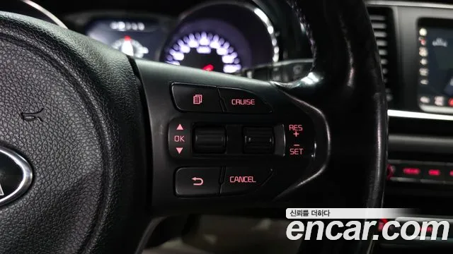 Kia Carnival — фото 16