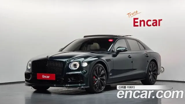 Bentley Flying Spur — фото 1
