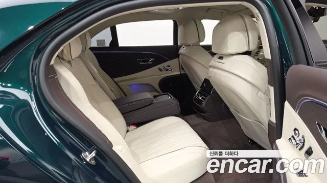 Bentley Flying Spur — фото 11