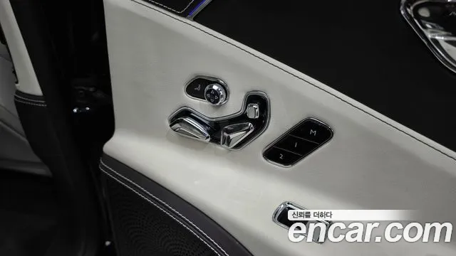 Bentley Flying Spur — фото 37
