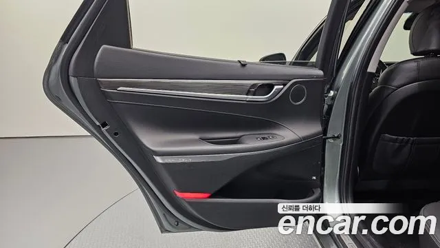 Hyundai Grandeur — фото 25