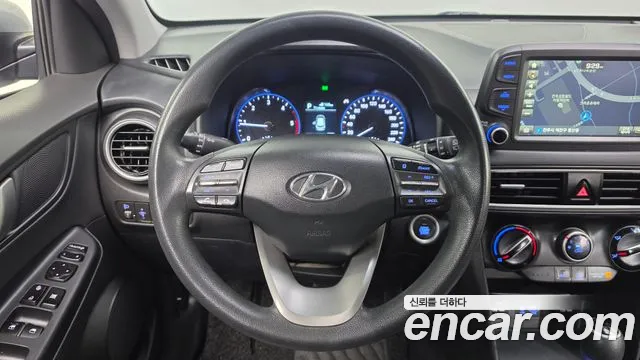 Hyundai Kona — фото 13
