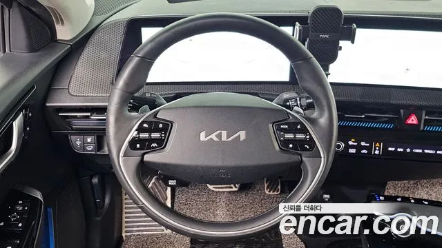 Kia EV6 — фото 15