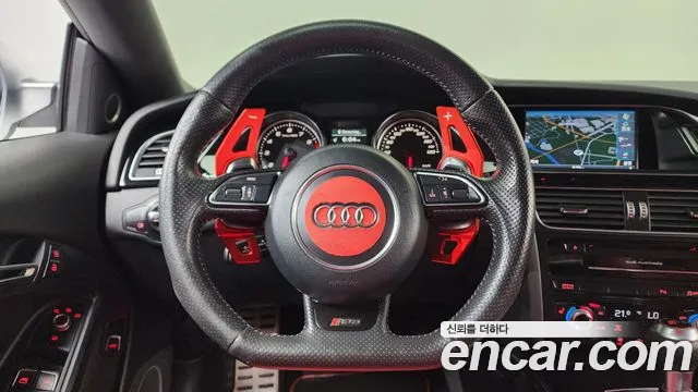 Audi RS5 — фото 12