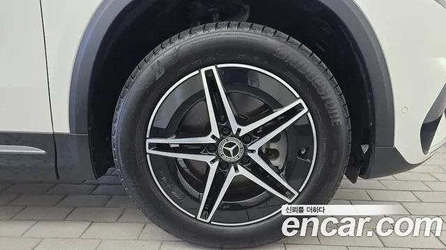 Mercedes-Benz EQA — фото 21