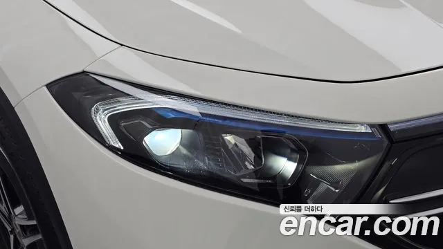 Mercedes-Benz EQA — фото 22