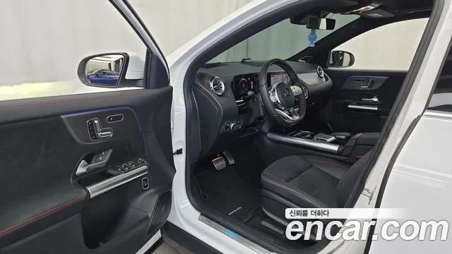 Mercedes-Benz EQA — фото 10