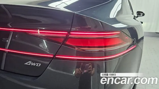 Genesis G90 — фото 23