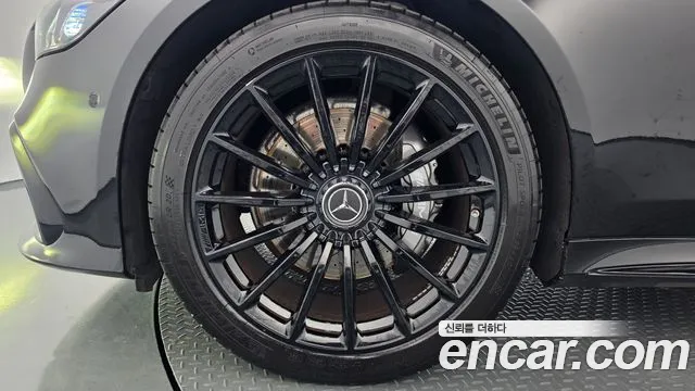 Mercedes-Benz AMG GT — фото 5
