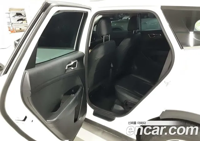 Kia Sportage — фото 6