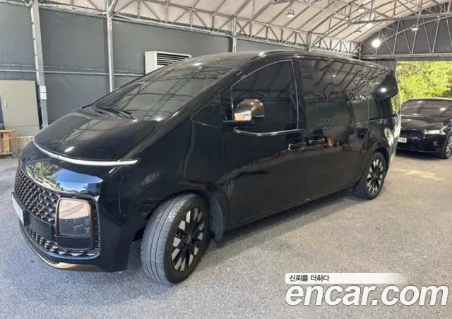 Hyundai Staria — фото 2